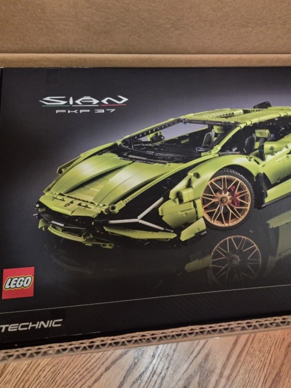 LEGO TECHNIC Lamborghini Sian (42115)
